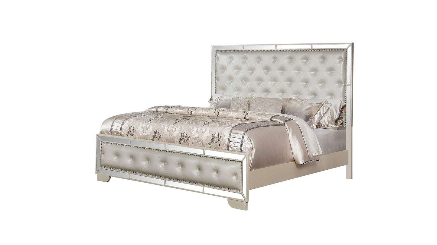 MADISON QUEEN BED DRESSER AND MIRROR